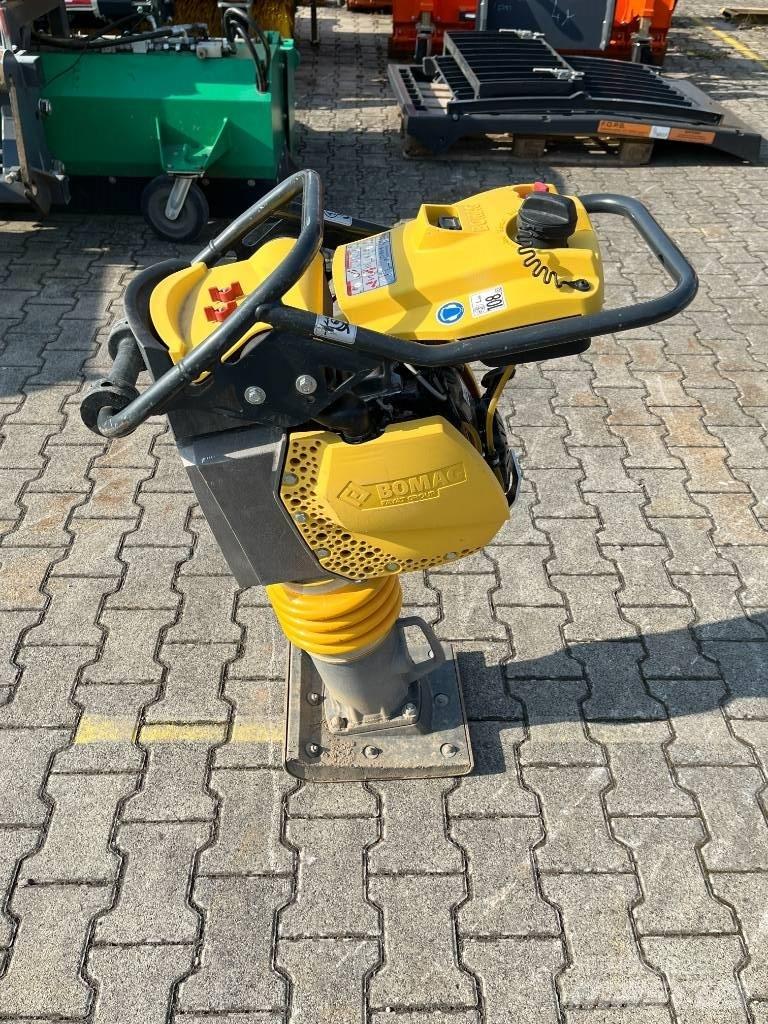 Bomag BT 65 Κόπανοι