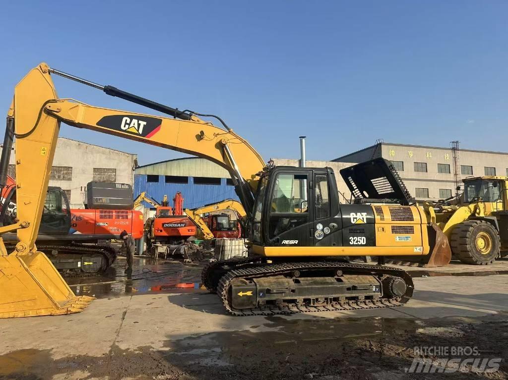 CAT 325 D L Εκσκαφείς με ερπύστριες