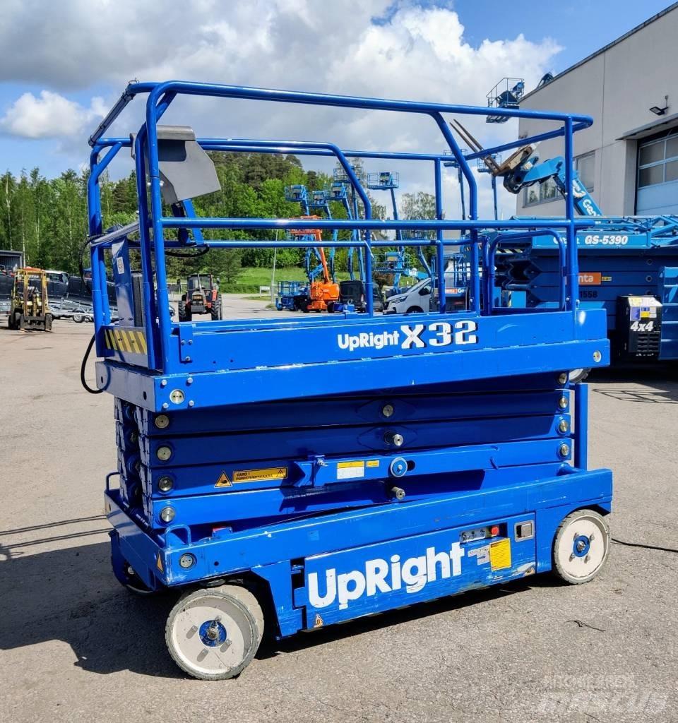 UpRight X32N Ανυψωτήρες ψαλιδωτής άρθρωσης