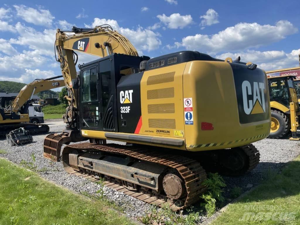 CAT 323F L Εκσκαφείς με ερπύστριες
