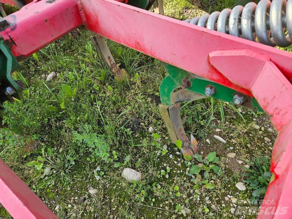 Unia Cross L 300 Υπεδάφια άροτρα