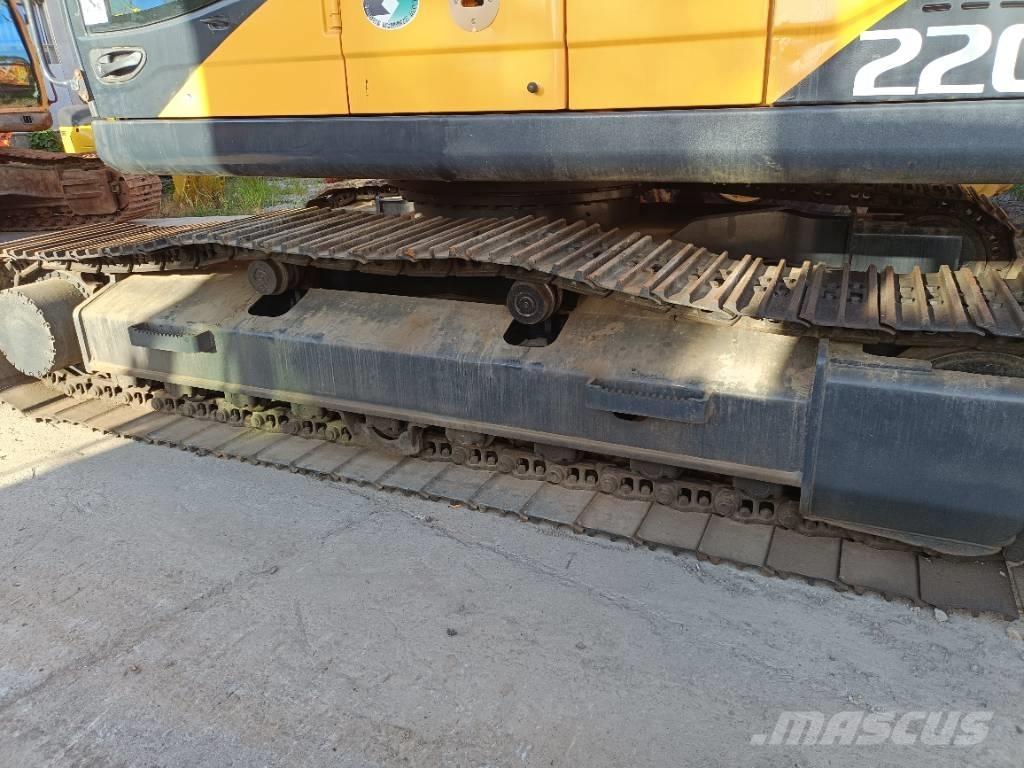 Hyundai R220LC-9S Εκσκαφείς με ερπύστριες