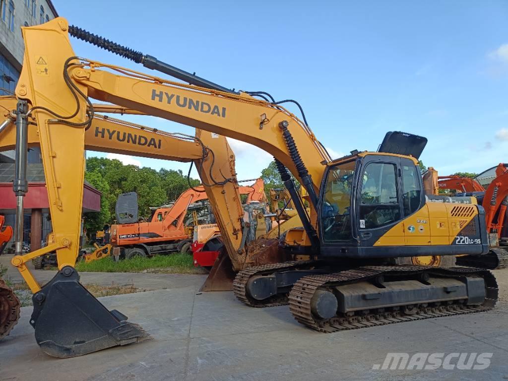 Hyundai R220LC-9S Εκσκαφείς με ερπύστριες