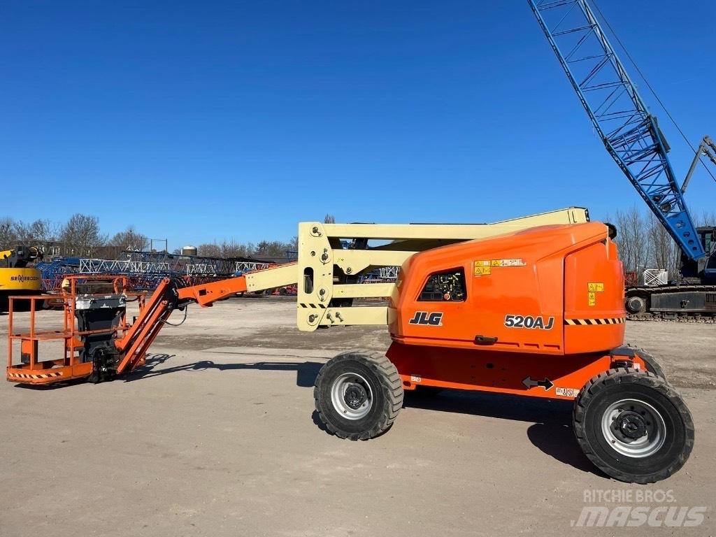 JLG 520 AJ Ανυψωτήρες με αρθρωτό βραχίονα