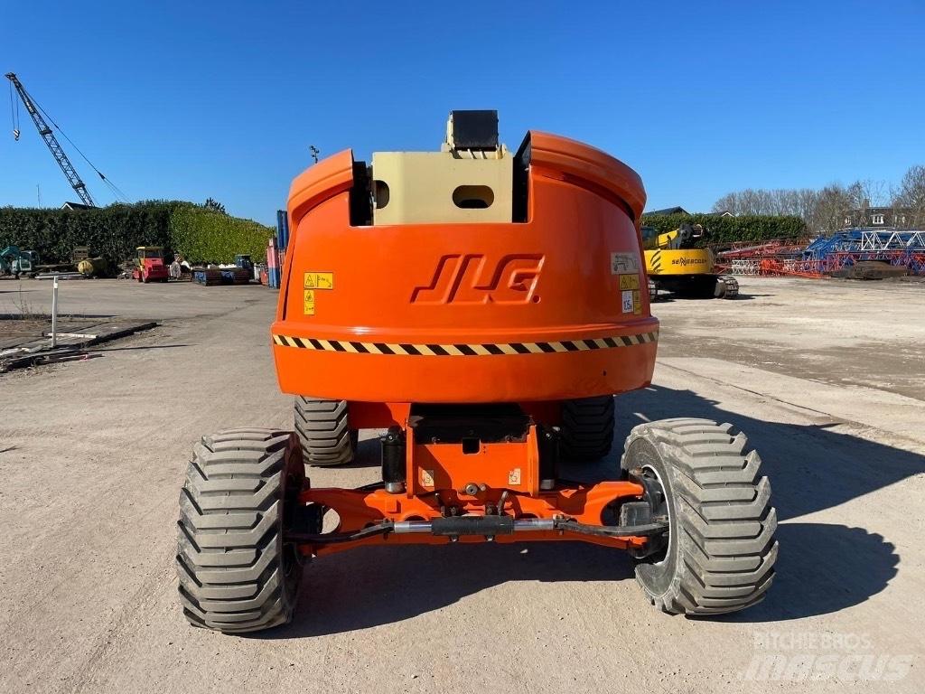 JLG 520 AJ Ανυψωτήρες με αρθρωτό βραχίονα