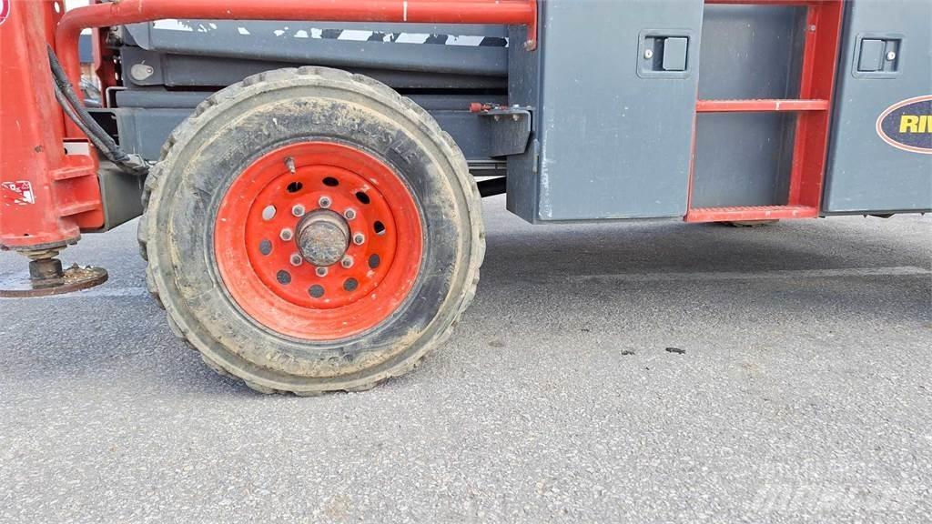 SkyJack 8841RT Ανυψωτήρες ψαλιδωτής άρθρωσης