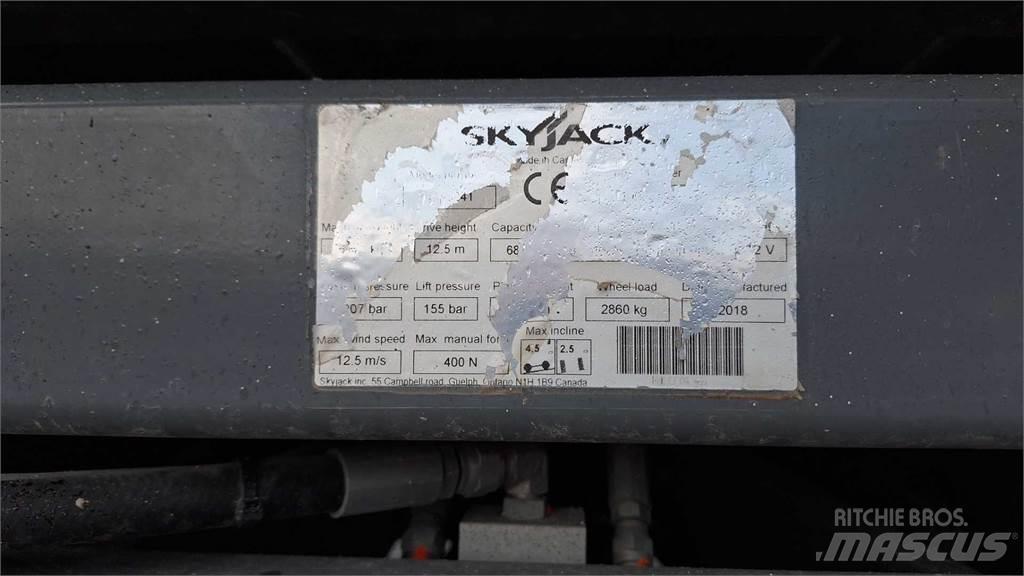 SkyJack 8841RT Ανυψωτήρες ψαλιδωτής άρθρωσης