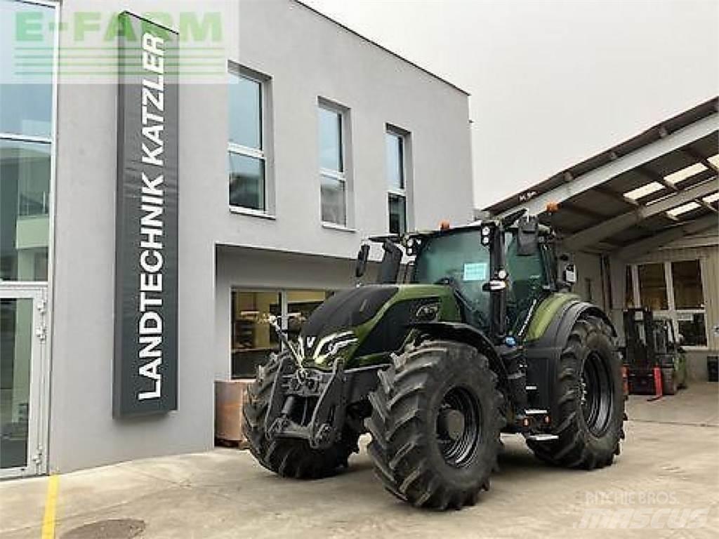 Valtra q305 Τρακτέρ