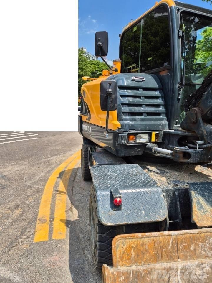 Hyundai 65A Εκσκαφείς με τροχούς - λάστιχα