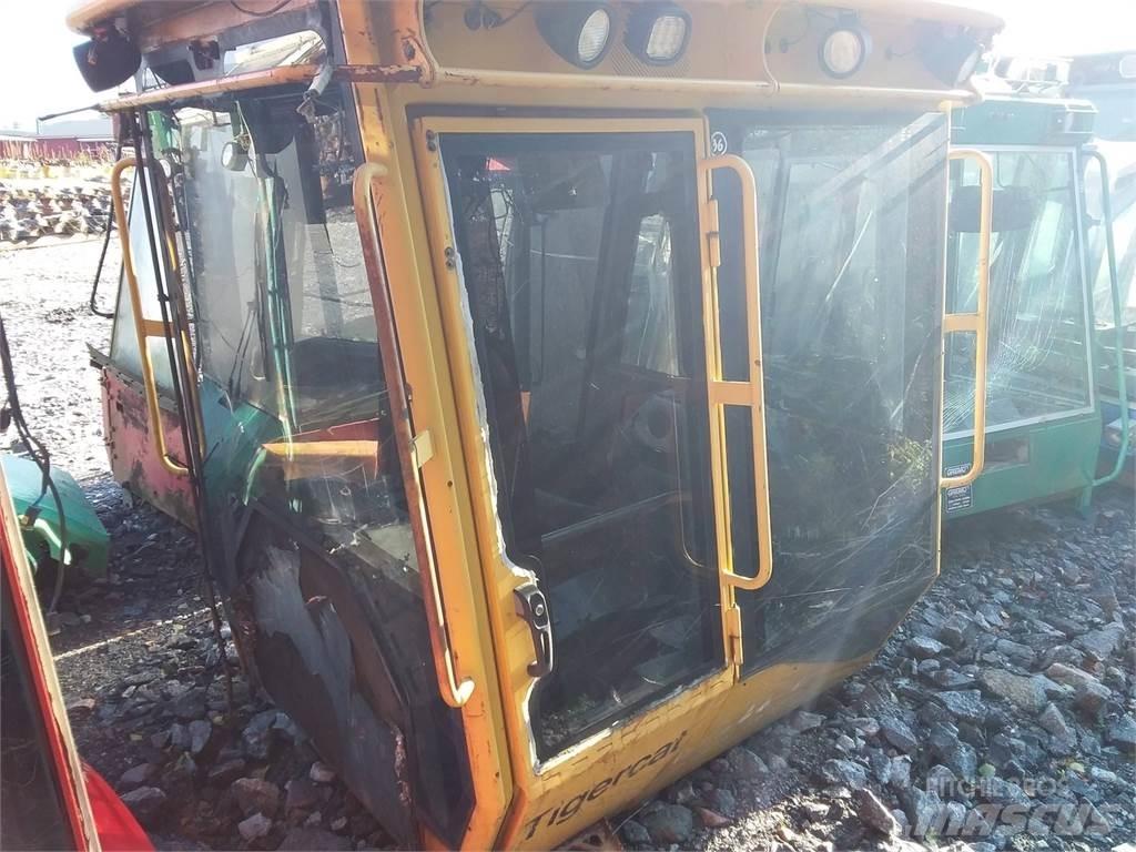 Tigercat 1075 Καμπίνες και εσωτερικό