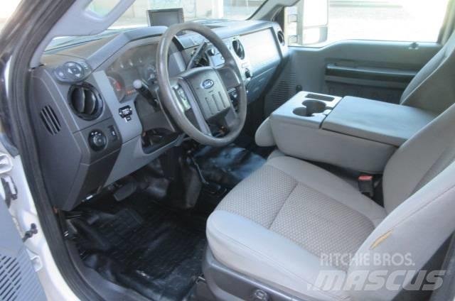 Ford F 550 Εναέριες πλατφόρμες τοποθετημένες σε φορτηγό