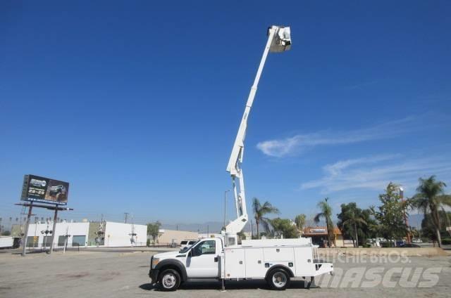 Ford F 550 Εναέριες πλατφόρμες τοποθετημένες σε φορτηγό