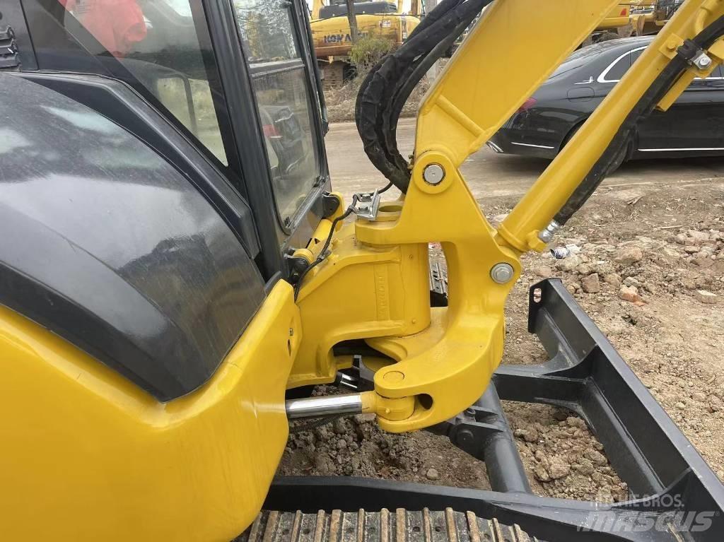 Komatsu PC 40MR Εκσκαφάκι (διαβολάκι) < 7t