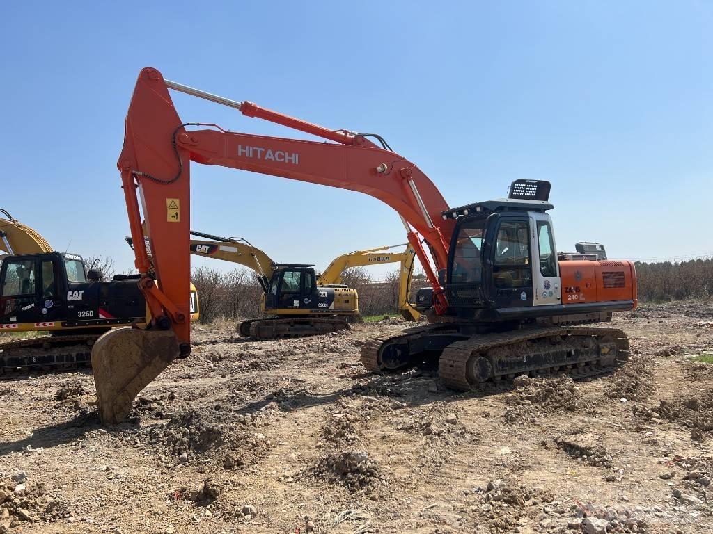 Hitachi ZX 240 Εκσκαφείς με ερπύστριες