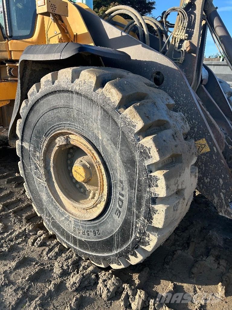 Volvo L180 Φορτωτές με λάστιχα (Τροχοφόροι)