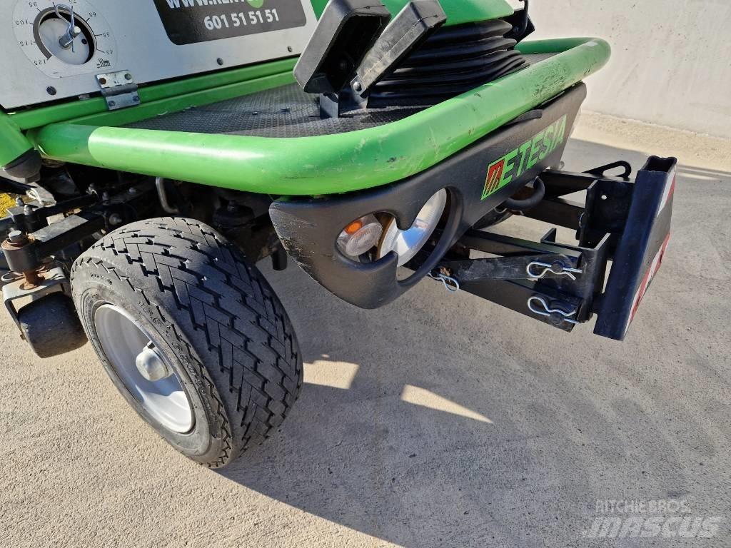 Etesia 124D Χορτοκοπτικά επιβίβασης και έλξης