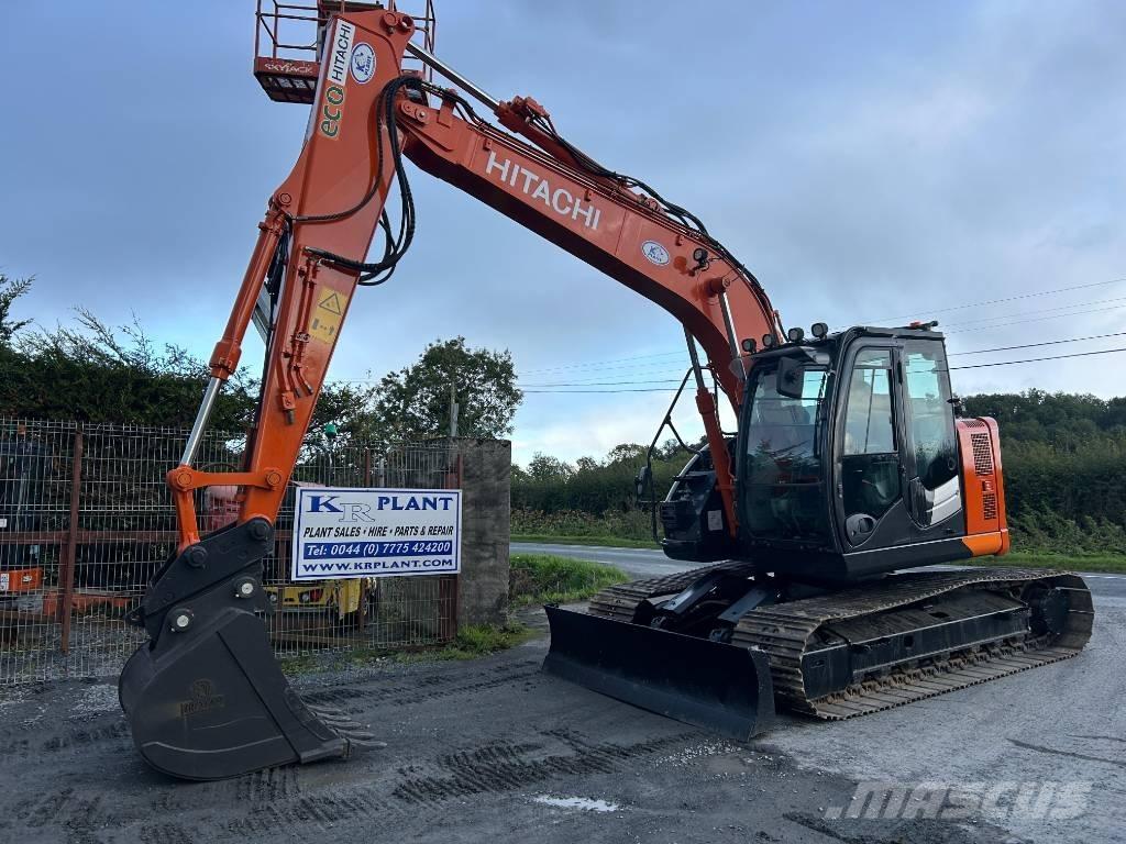 Hitachi ZX 135 US-6 Εκσκαφείς με ερπύστριες
