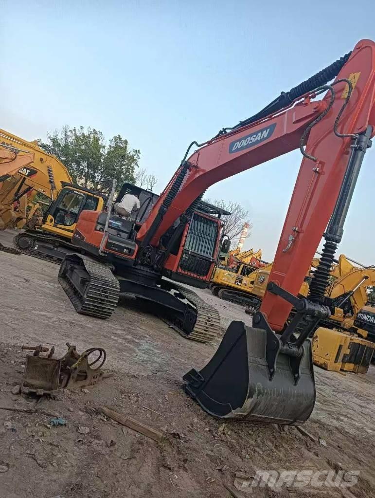 Doosan DX225LC-9C Εκσκαφείς με ερπύστριες
