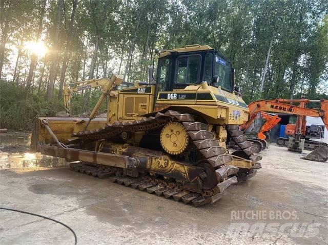 CAT D 6 R Μπουλντόζες με ερπύστριες