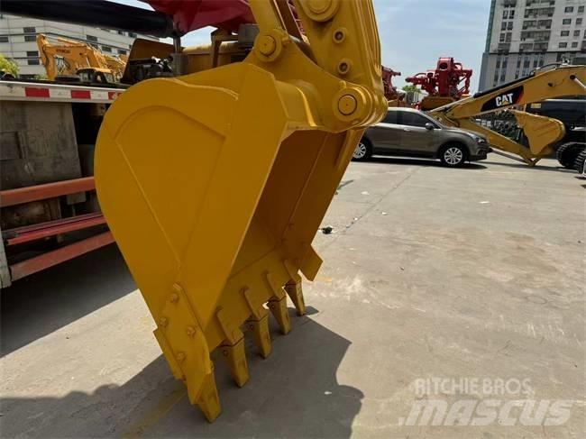 Komatsu PC 220-8 Εκσκαφείς με ερπύστριες