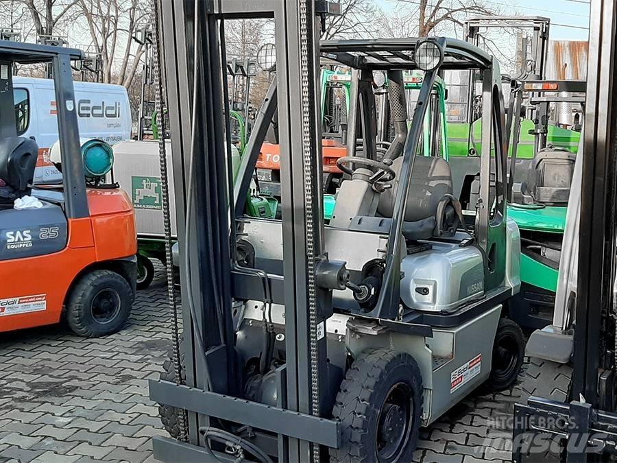 Nissan Y1D2A25Q Πετρελαιοκίνητα Κλαρκ