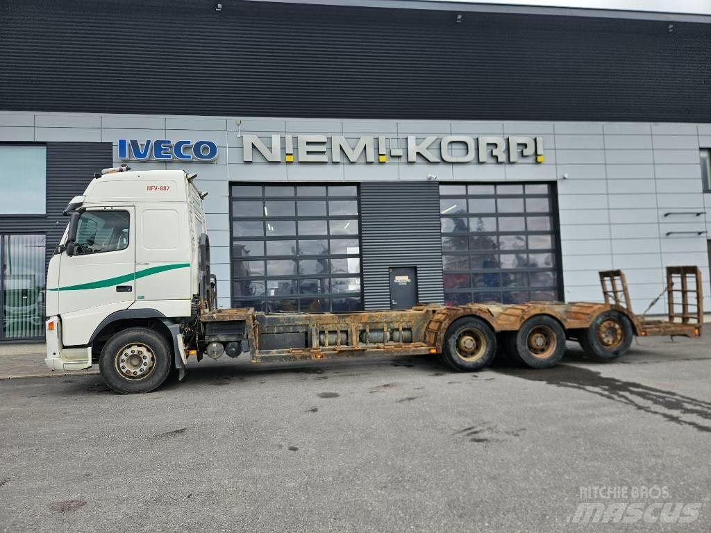 Volvo FH12 8x4 Φορτηγά μεταφοράς δασικών μηχανημάτων