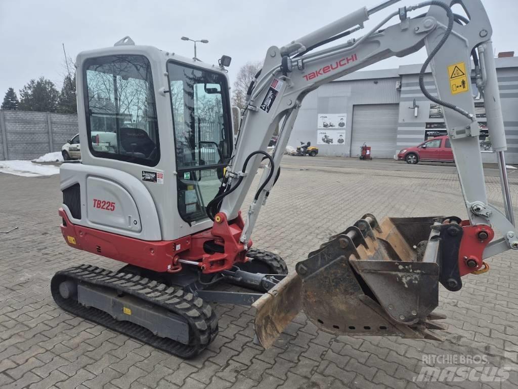 Takeuchi TB 225 Εκσκαφάκι (διαβολάκι) < 7t