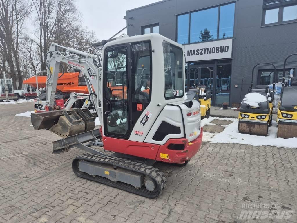 Takeuchi TB 225 Εκσκαφάκι (διαβολάκι) < 7t
