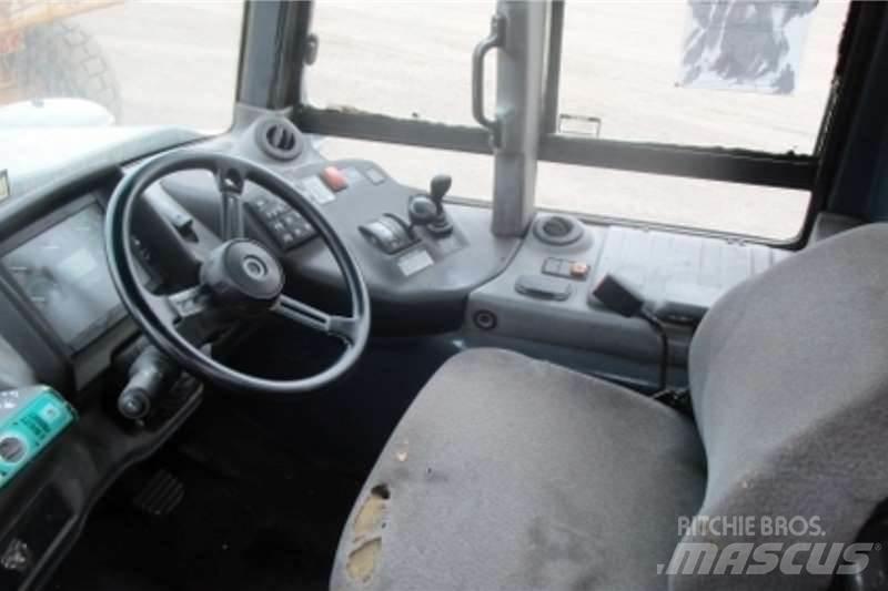 Bell B30D Σπαστό Dump Truck ADT