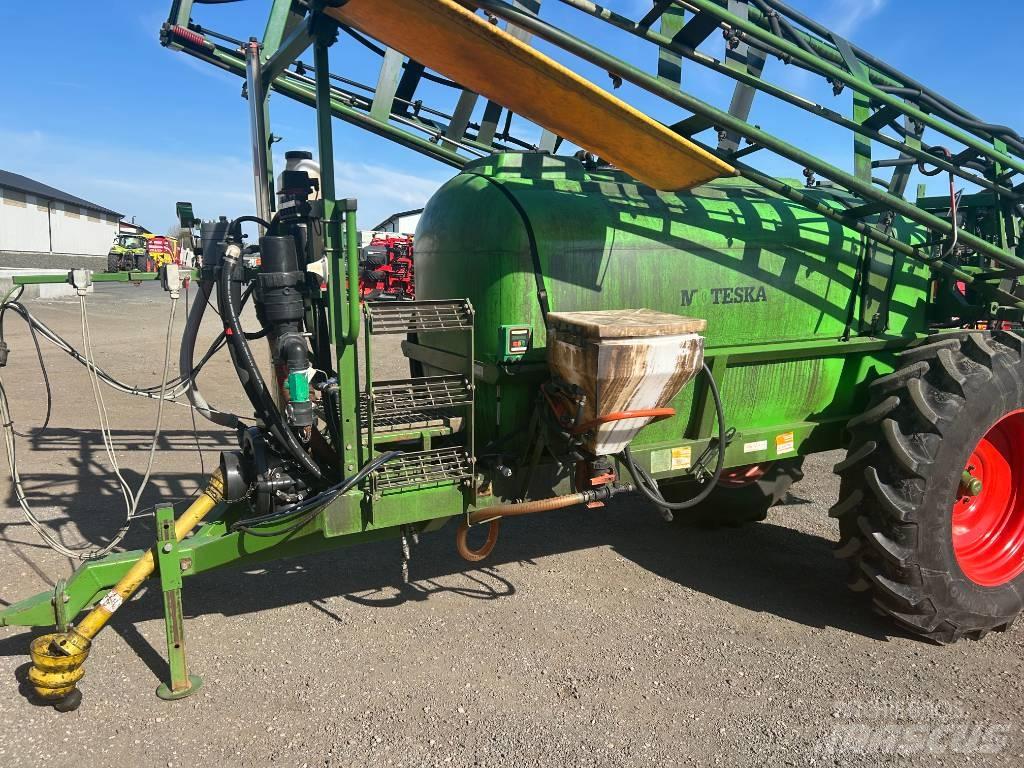 Moteska M2500 Ρυμουλκούμενα ψεκαστικά