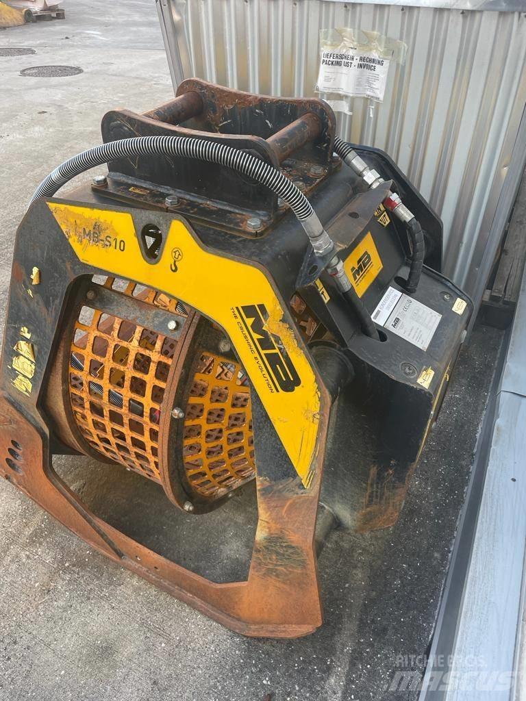 MB Crusher S 10 Μηχανές κοσκινίσματος