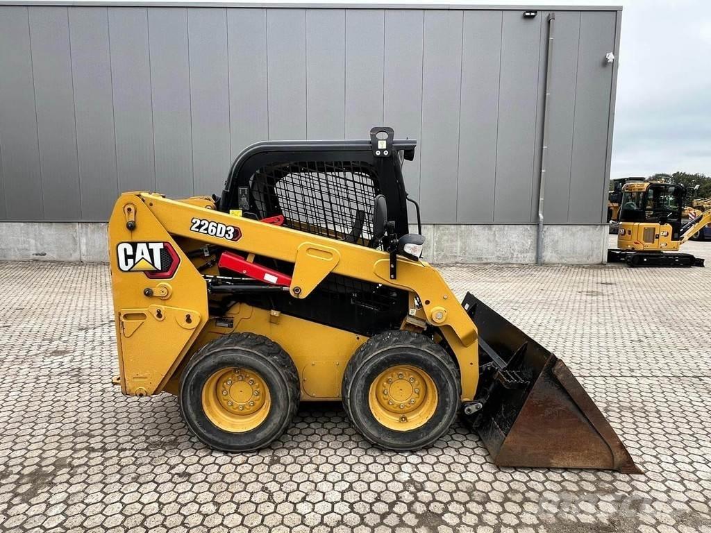 CAT 226D Φορτωτάκια