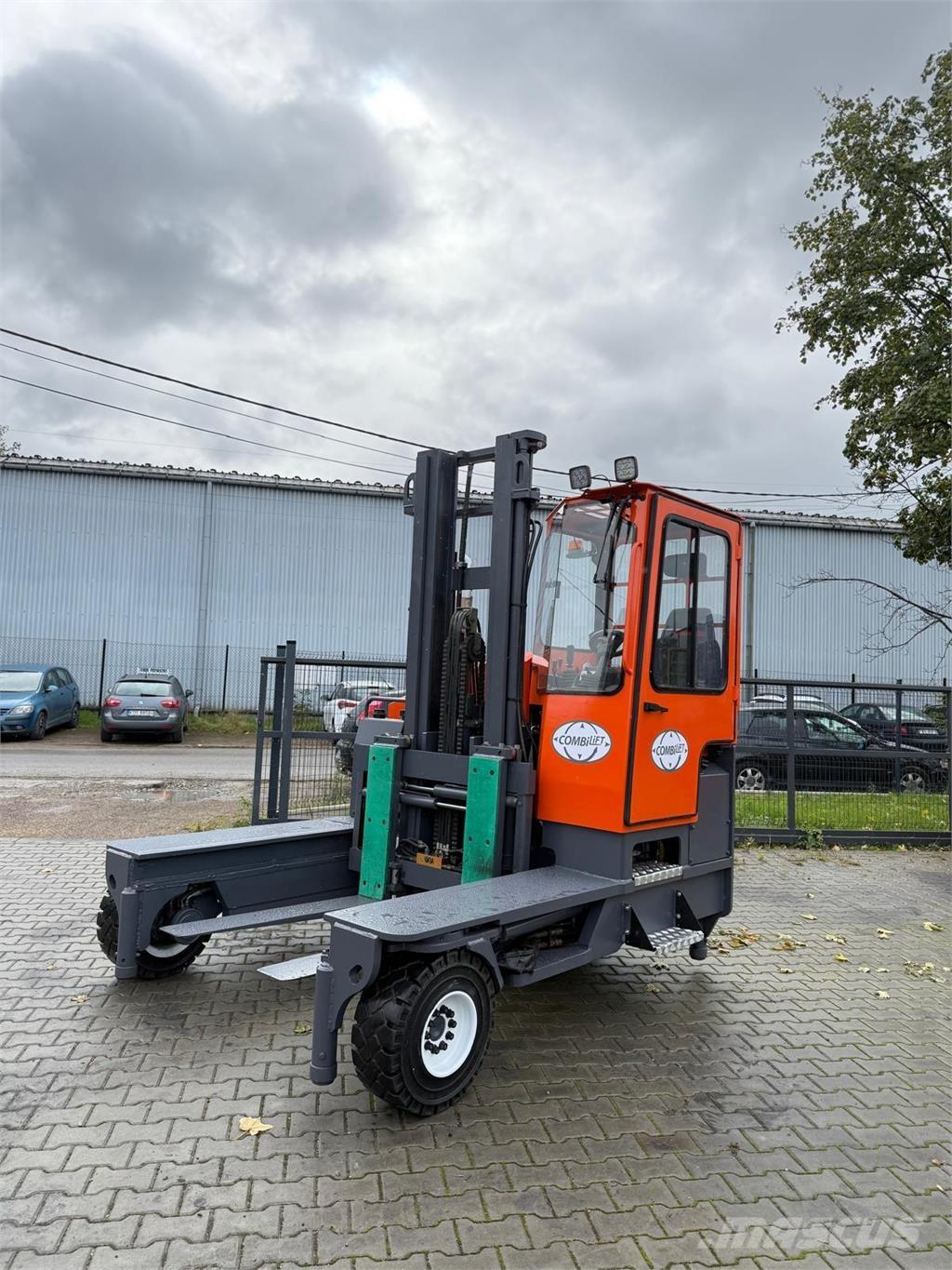 Combilift C5000 XL Ανυψωτικά στενών δρόμων 4 κατευθύνσεων
