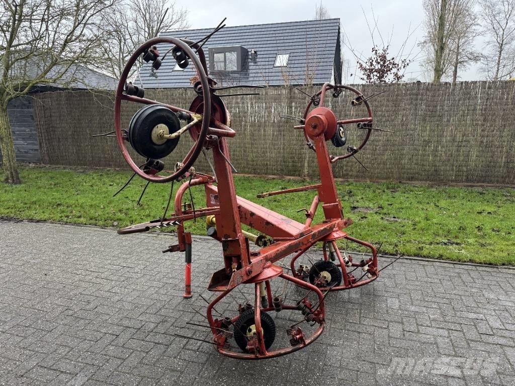 PZ Strela schudder Τσουγκράνες και χορτοξηραντικές μηχανές