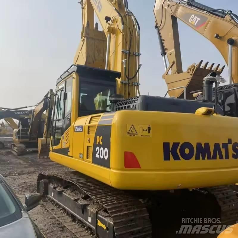 Komatsu PC 200 Εκσκαφείς με ερπύστριες