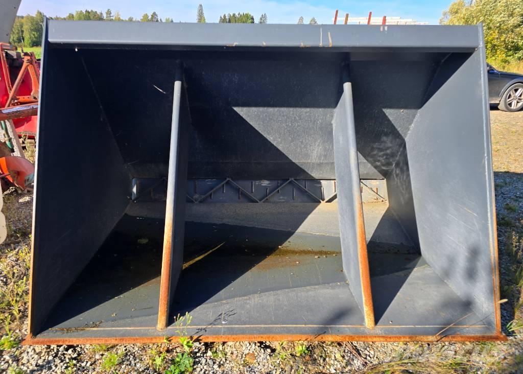 ATI 30 Διαστρωτήρες άμμου και αλατιού