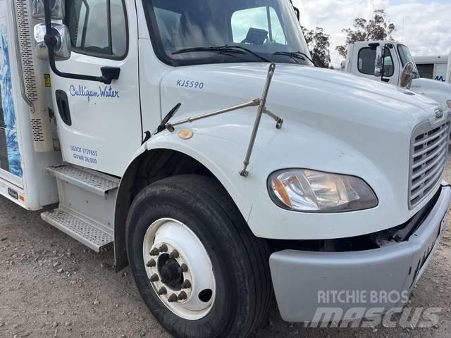 Freightliner M2 Φορτηγά μεταφοράς ποτών