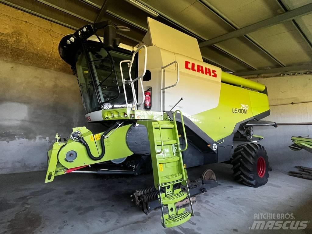 CLAAS LEXION 750 ACR Θεριζοαλωνιστικές μηχανές
