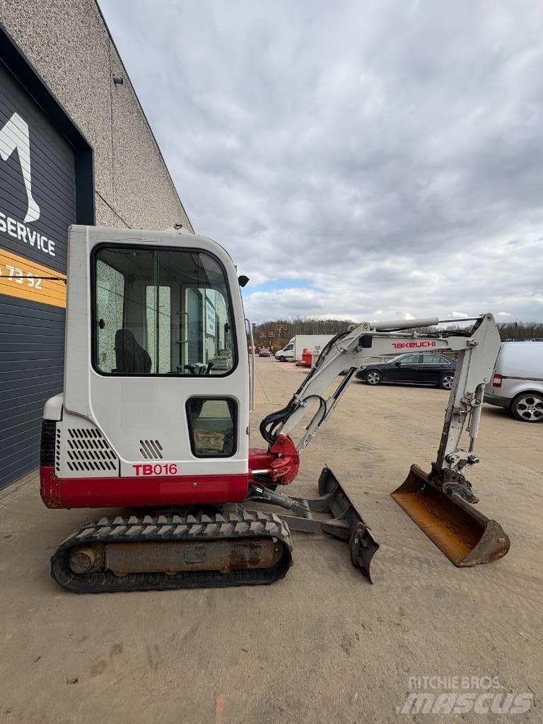 Takeuchi TB016 Εκσκαφάκι (διαβολάκι) < 7t
