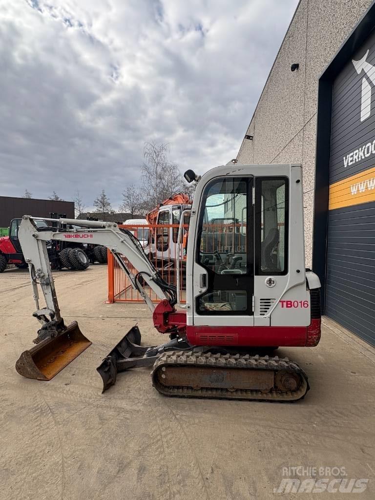 Takeuchi TB016 Εκσκαφάκι (διαβολάκι) < 7t