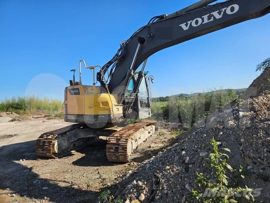 Volvo ECR 235 D Εκσκαφείς με ερπύστριες