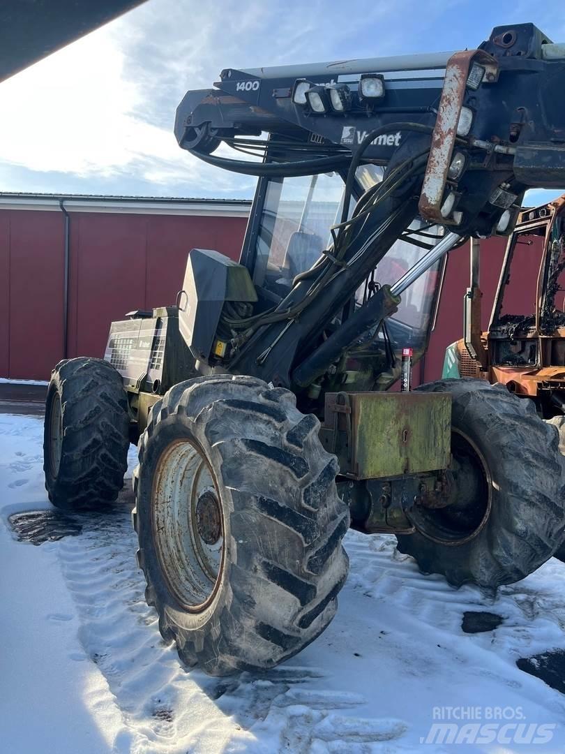 Valmet 911 Θεριζοαλωνιστικές μηχανές