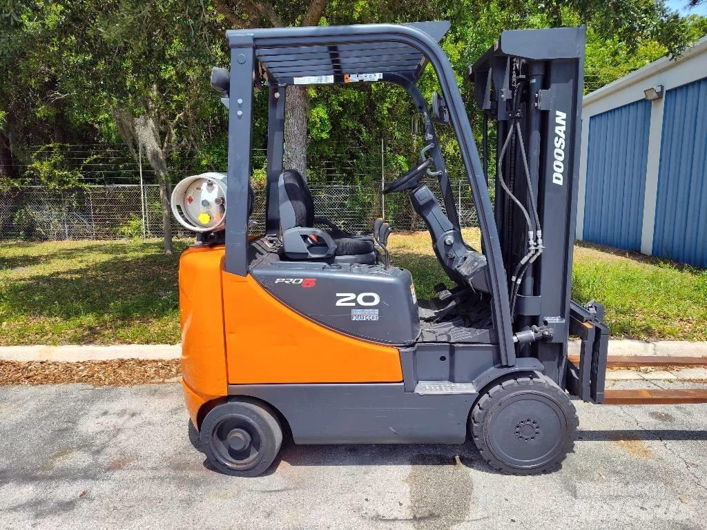 Doosan GC 20 SC-5 Περονοφόρα ανυψωτικά κλαρκ - άλλα