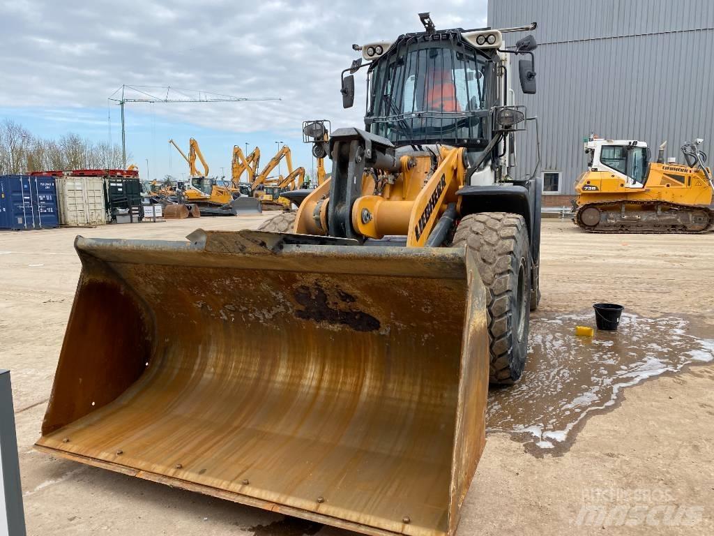Liebherr L 526 Φορτωτές με λάστιχα (Τροχοφόροι)