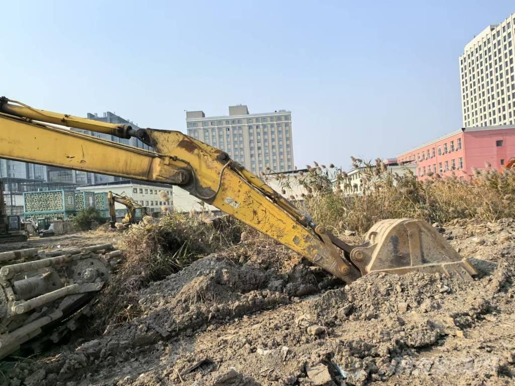 Komatsu PC 200-6 Αμφίβιοι εκσκαφείς
