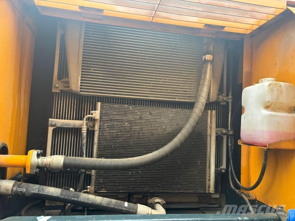 Hyundai 290LC-9 Εκσκαφείς με ερπύστριες