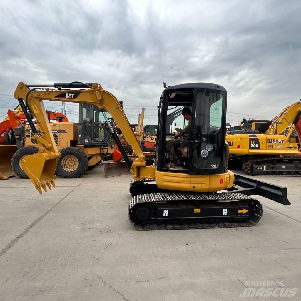 CAT 304 Εκσκαφείς με ερπύστριες