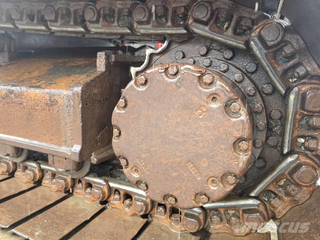 Hitachi ZX 210 Εκσκαφείς με ερπύστριες