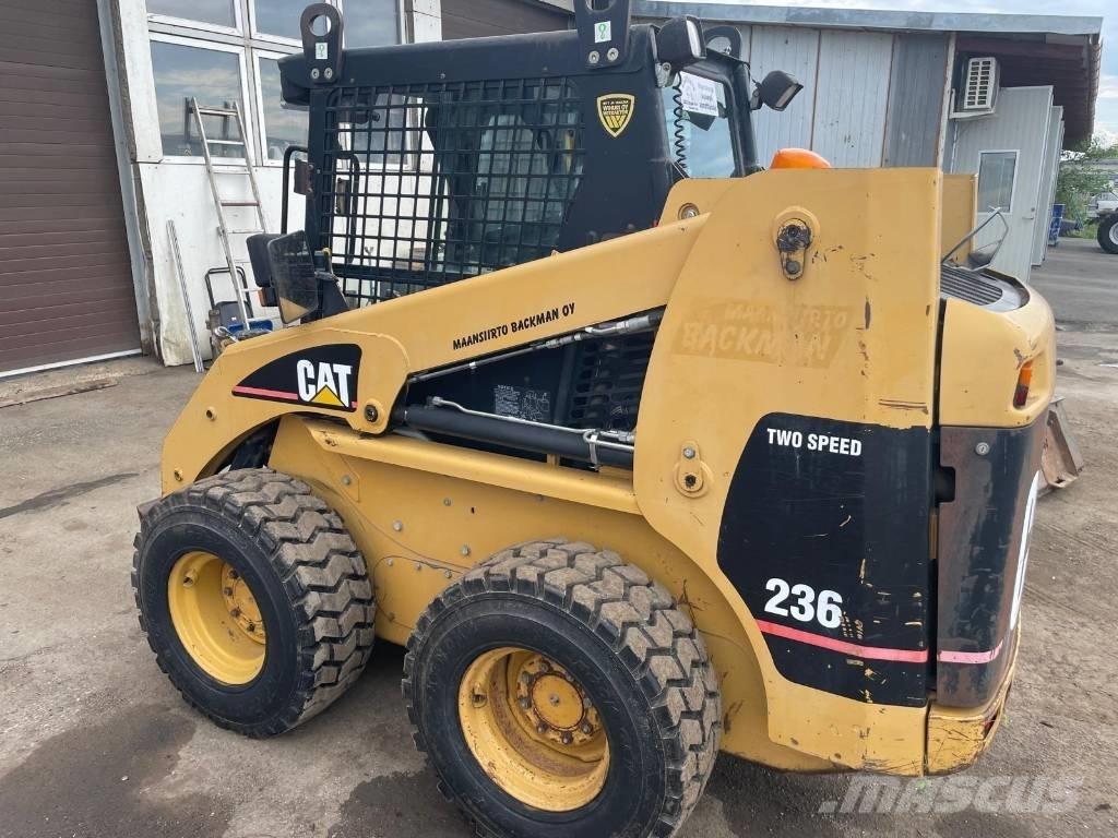 CAT 236 Φορτωτάκια