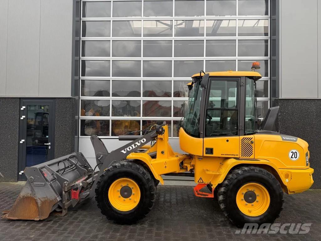 Volvo L30G Φορτωτές με λάστιχα (Τροχοφόροι)
